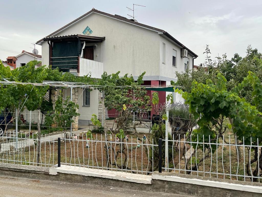 Apartman Pcelica Apartment Pula Ngoại thất bức ảnh